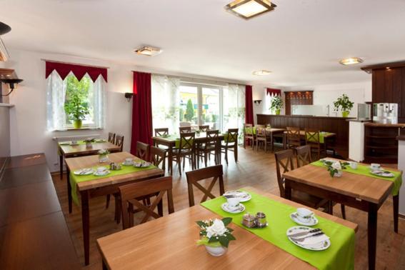 Wein-Traeume Hotel Thuengersheim Exterior photo